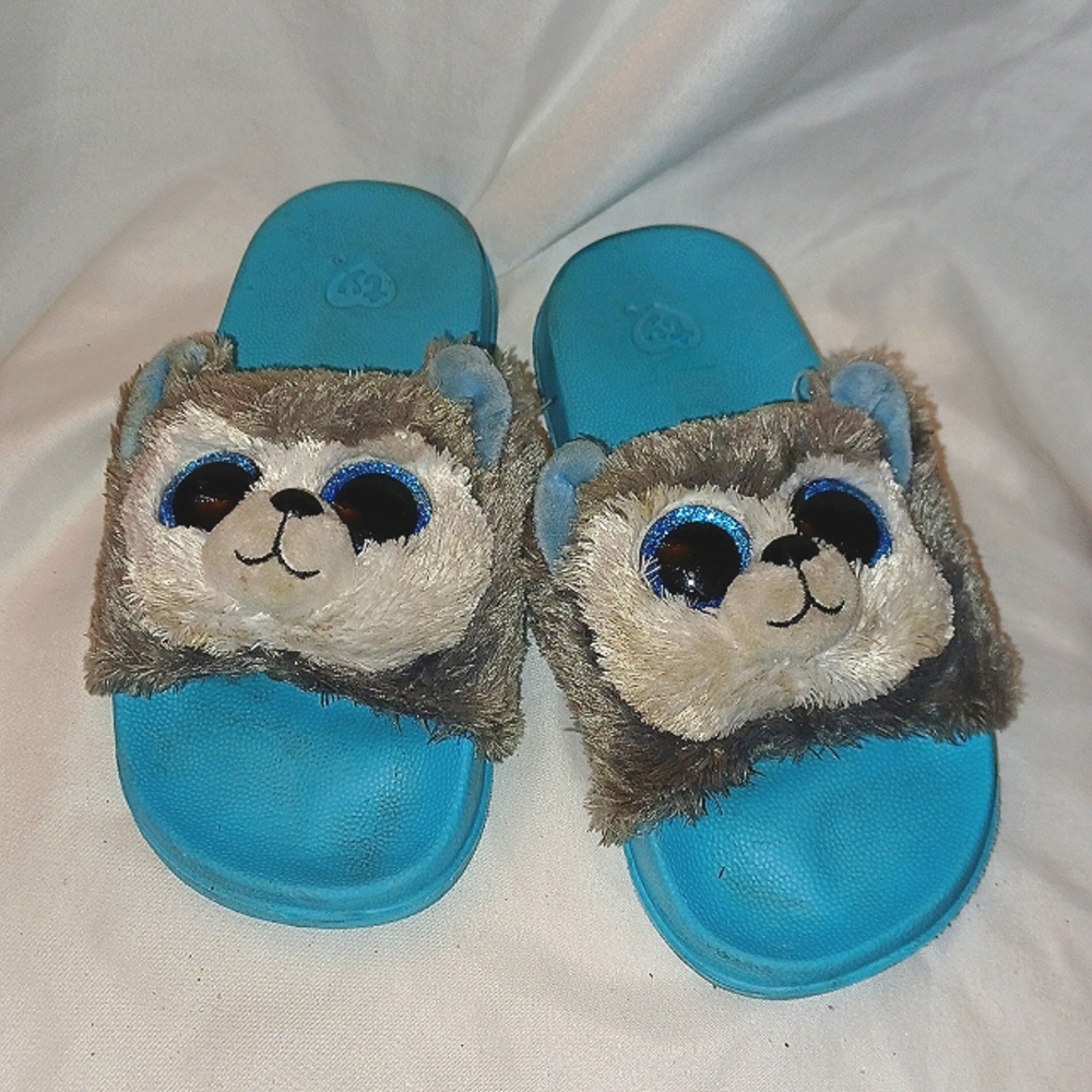 TY baby little girls size 11-13 slides
